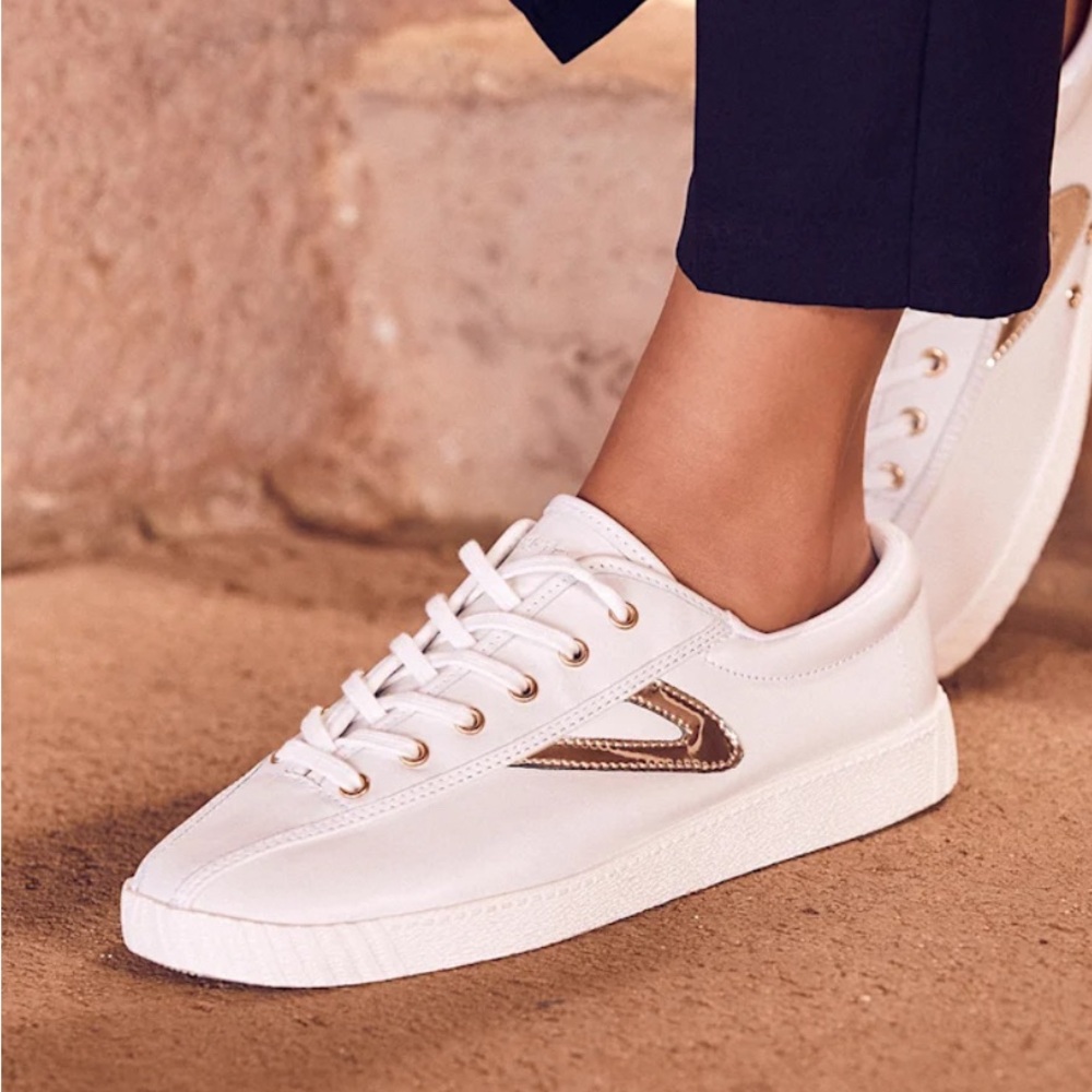 Tretorn Vintage Nylite 2 White Sneakers White and Gold Leather Sneakers. NEW